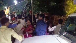 No Fish, No Wedding: Groom, Relatives Thrash Bride's Family Over Vegetarian Fare
