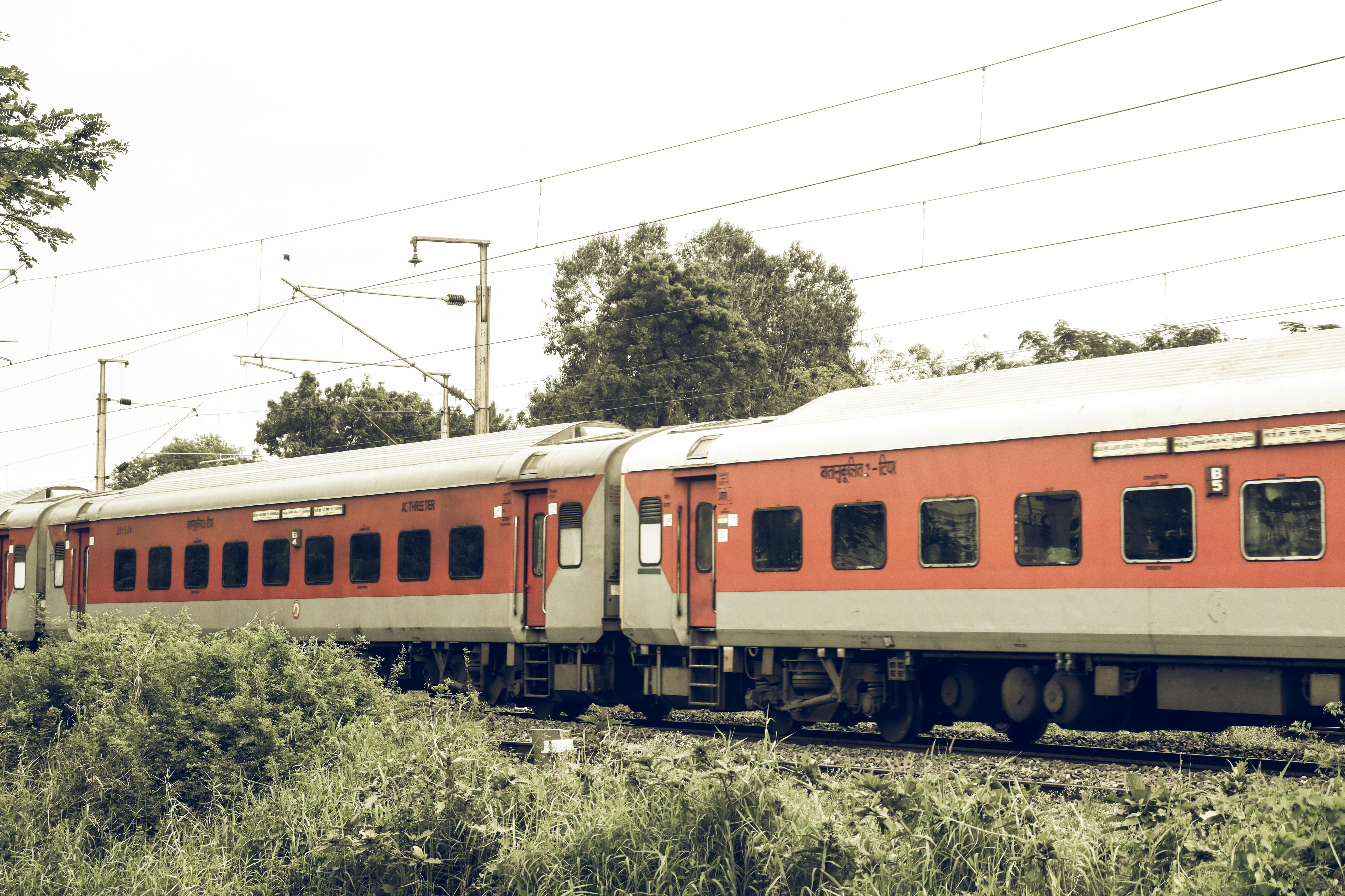 गणेश पूजा को लेकर भारतीय रेलवे की बड़ी सौगात, चलेंगी 380 गणपति स्पेशल ट्रेनें