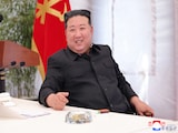 ईरान-अमेरिका की जंग के बीच नॉर्थ कोरिया के तानाशाह किम जोंग क्या कर रहे हैं? ईरान-अमेरिका की जंग के बीच नॉर्थ कोरिया के तानाशाह किम जोंग क्या कर रहे हैं?