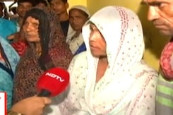 Hathras Stampede Case: कैसे मची भगदड़, वहां मौजूद महिलाओं ने सुनाई कहानी | NDTV Ground Report Hathras Stampede Case: कैसे मची भगदड़, वहां मौजूद महिलाओं ने सुनाई कहानी | NDTV Ground Report