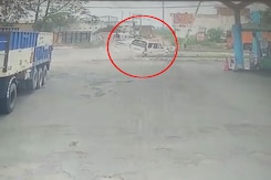 Video: Mahindra Scorpio Flips On Collision With Toyota Fortuner In Haryana Video: Mahindra Scorpio Flips On Collision With Toyota Fortuner In Haryana