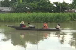 Furious Brahmaputra Floods Assam, Leaves Families Homeless, Damages Crops Furious Brahmaputra Floods Assam, Leaves Families Homeless, Damages Crops