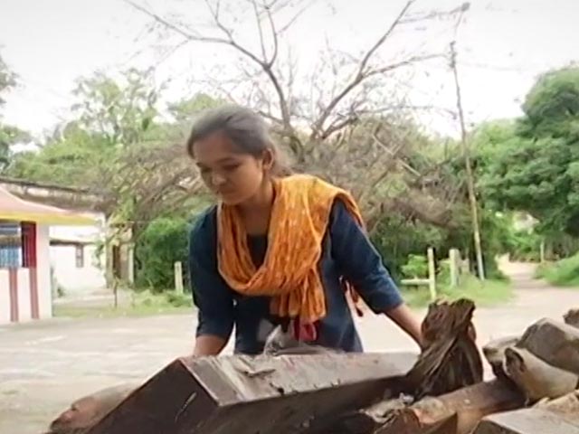 Tribal Girl,18, From Telangana Gets Seat In IIT