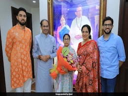 Mamata Banerjee Meets Uddhav Thackeray In Mumbai, Says "NDA May Not Last Long" Mamata Banerjee Meets Uddhav Thackeray In Mumbai, Says "NDA May Not Last Long"