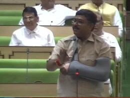 Rajasthan Politics: किरोड़ी लाल के बाद अब इस मंत्री के इस्तीफे की मांग को लेकर राजस्थान में सियासी बवाल, विपक्ष का सदन से वॉकआउट Rajasthan Politics: किरोड़ी लाल के बाद अब इस मंत्री के इस्तीफे की मांग को लेकर राजस्थान में सियासी बवाल, विपक्ष का सदन से वॉकआउट