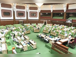 राज्यपाल का अभिभाषण नहीं होने पर विपक्ष का हंगामा, टीकाराम बोले-ये संविधान को चैलेंज किया राज्यपाल का अभिभाषण नहीं होने पर विपक्ष का हंगामा, टीकाराम बोले-ये संविधान को चैलेंज किया