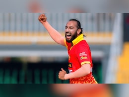 Ind vs Zim:  पाकिस्तानी मूल के हैं फराज अकरम, प्रचंड शॉटों से खींचा ध्यान, डिटेल से जानें जिंबाब्बे प्लेयर के बारे में