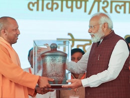 लखनऊ में बयानबाजी, दिल्ली में हाईप्रोफाइल मीटिंग, समझें क्यों यूपी का खूंटा मजबूत करना चाहती है BJP? लखनऊ में बयानबाजी, दिल्ली में हाईप्रोफाइल मीटिंग, समझें क्यों यूपी का खूंटा मजबूत करना चाहती है BJP?