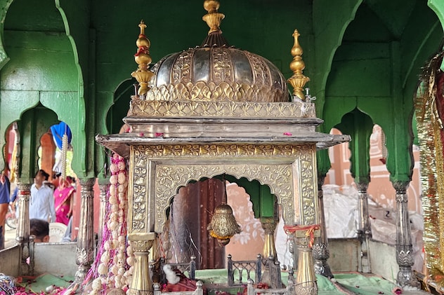 जयपुर राजघराने का ताजिया. जयपुर राजघराने का ताजिया.