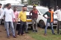 मंडी बंद होने से किसान परेशान चक्काजाम कर जताई नाराजगी