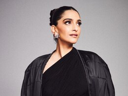 Croissants, Coffee And More: A Peep Into Sonam Kapoor's Lavish Dubai Breakfast Croissants, Coffee And More: A Peep Into Sonam Kapoor's Lavish Dubai Breakfast