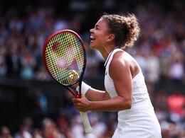 Jasmine Paolini Into First Wimbledon Final With Win Over Tearful Donna Vekic