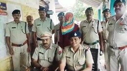 Madhya Pradesh: ट्रेन में अवैध वसूली करते हुए नकली आरक्षक पकड़ा गया, 6 महीने से ट्रेनों में कर रहा था यात्रियों के साथ धोखेबाजी&nbsp;