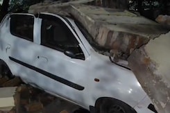 नवी मुंबई में इमारत गिरी, राहत- बचाव जारी नवी मुंबई में इमारत गिरी, राहत- बचाव जारी