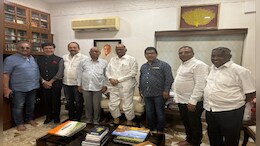 विधानपरिषद निवडणूक : महायुतीची मतं फोडण्यासाठी पवार रिंगणात, मोठा नेता गळाला लागणार?