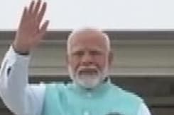 PM Modi Russia और Austria दौरे के लिए रवाना, क्षेत्रीय और वैश्विक मुद्दों पर होगी बात PM Modi Russia और Austria दौरे के लिए रवाना, क्षेत्रीय और वैश्विक मुद्दों पर होगी बात