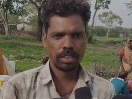 शर्मनाक:  एंबुलेंस ड्राइवर ने रास्ते में उतार कर भगाया, बेटे का शव कंधे पर ले जाने को मजबूर हुआ पिता