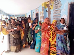 झारखंड चुनाव: आदिवासी और आधी आबादी होंगे गेम चेंजर? बढ़ा वोटर टर्नआउट NDA या INDIA किसके लिए गुड न्यूज? झारखंड चुनाव: आदिवासी और आधी आबादी होंगे गेम चेंजर? बढ़ा वोटर टर्नआउट NDA या INDIA किसके लिए गुड न्यूज?