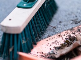 UK Couple Fined Rs 1 Lakh For Cleaning Up Rubbish Outside Their House UK Couple Fined Rs 1 Lakh For Cleaning Up Rubbish Outside Their House