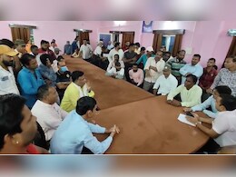 MP News: धार में इन कर्मचारियों को तीन माह से नहीं मिला वेतन, हंगामा करके दी बड़ी चेतावनी MP News: धार में इन कर्मचारियों को तीन माह से नहीं मिला वेतन, हंगामा करके दी बड़ी चेतावनी