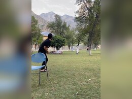 बाबर आजम को तो खूब कोसते हैं पाकिस्तानी 'विराट कोहली', खुद 3 बार हो गए क्लीन बोल्ड, VIDEO बाबर आजम को तो खूब कोसते हैं पाकिस्तानी 'विराट कोहली', खुद 3 बार हो गए क्लीन बोल्ड, VIDEO