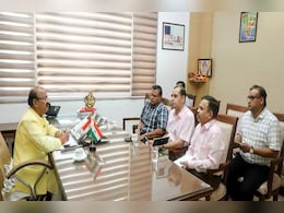 पीएम विश्वकर्मा योजना: MP में कारीगरों को प्रशिक्षण देकर उत्पादों की होगी मार्केटिंग, इस कॉन्क्लेव में लगेगा स्टॉल पीएम विश्वकर्मा योजना: MP में कारीगरों को प्रशिक्षण देकर उत्पादों की होगी मार्केटिंग, इस कॉन्क्लेव में लगेगा स्टॉल