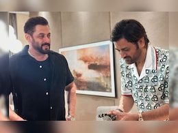 To "<i>Kaptaan Sahab</i>" Mahendra Singh Dhoni, A Birthday Wish From Salman Khan To "<i>Kaptaan Sahab</i>" Mahendra Singh Dhoni, A Birthday Wish From Salman Khan
