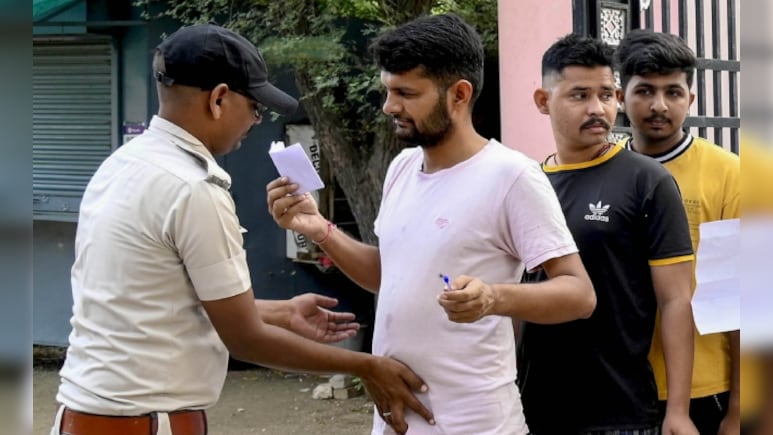 UP Home Guard Recruitment: 41,424 पदों के लिए परीक्षा, 25 लाख उम्मीदवारों पर नजर, हर सेंटर पर हाई अलर्ट सुरक्षा