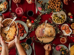 Are You Stress Eating During The Holidays? Check Out 5 Mindful Tips For The Holiday Table Are You Stress Eating During The Holidays? Check Out 5 Mindful Tips For The Holiday Table