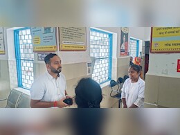 स्वास्थ्य केंद्र पर डॉक्टरों की मनमानी ! कलेक्टर के पहुंचते ही स्टाफ के छूटे पसीने स्वास्थ्य केंद्र पर डॉक्टरों की मनमानी ! कलेक्टर के पहुंचते ही स्टाफ के छूटे पसीने