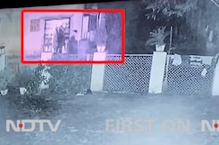 बालिका गृह में घुसे नकाबपोश, नाबालिग लड़की का अपहरण, वीडियो वायरल