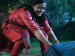 रात के अंधेरे में पैसों से भरा सूटकेस लेकर निकलती दिखीं रश्मिका मंदाना, क्या है ये कुबेरा ? रात के अंधेरे में पैसों से भरा सूटकेस लेकर निकलती दिखीं रश्मिका मंदाना, क्या है ये कुबेरा ?