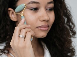 इन वायरल प्रोडक्ट्स के इस्तेमाल को लेकर डर्मेटोलॉजिस्ट ने चेताया, कहा त्वचा को नुकसान पहुंचा सकती हैं ये चीजें इन वायरल प्रोडक्ट्स के इस्तेमाल को लेकर डर्मेटोलॉजिस्ट ने चेताया, कहा त्वचा को नुकसान पहुंचा सकती हैं ये चीजें