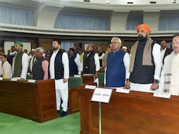 बिहार में बीमा भारती vs कलाधर मंडल के बाद इन 4 विधानसभा सीटों पर होगा उपचुनाव, कौन मारेगा बाजी? बिहार में बीमा भारती vs कलाधर मंडल के बाद इन 4 विधानसभा सीटों पर होगा उपचुनाव, कौन मारेगा बाजी?