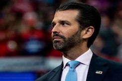 डोनल्ड ट्रंप के बेटे ने कहा, वो America को बचाने के लिए लड़ना कभी बंद नहीं करेंगे डोनल्ड ट्रंप के बेटे ने कहा, वो America को बचाने के लिए लड़ना कभी बंद नहीं करेंगे