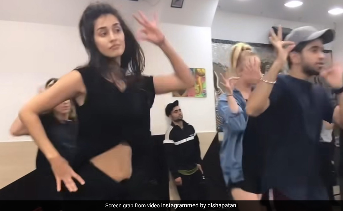 Follow Disha Patani's Throwback Power-Packed Dance Video For Some Midweek Fitness Motivation