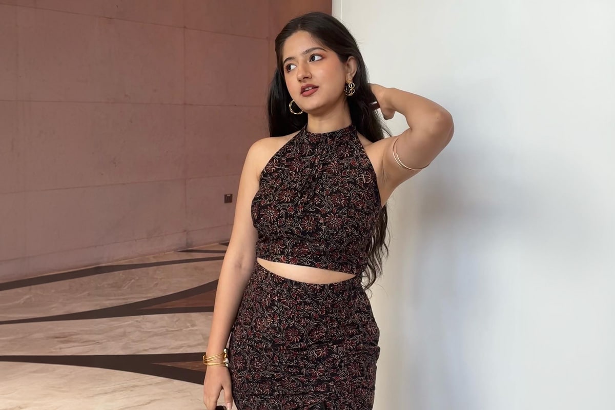 Jhanvi Bhatia's Top 5 Vibrant Colors to Try in 2024: Revamp Your Wardrobe with a Fun Vibe