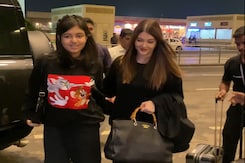 Aishwarya Rai Bachchan Flies Out Of Mumbai With Her Daughter Aaradhya Aishwarya Rai Bachchan Flies Out Of Mumbai With Her Daughter Aaradhya