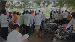 मुख्यमंत्री माझी लाडकी बहीण योजनेत महिलांची लूट; एका प्रमाणपत्रासाठी 400 रुपयांची मागणी
