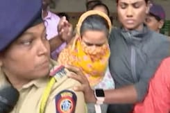 मनोरमा खेडकर गिरफ़्तार, किसान को पिस्तौल लेकर धमकाने का आरोप मनोरमा खेडकर गिरफ़्तार, किसान को पिस्तौल लेकर धमकाने का आरोप