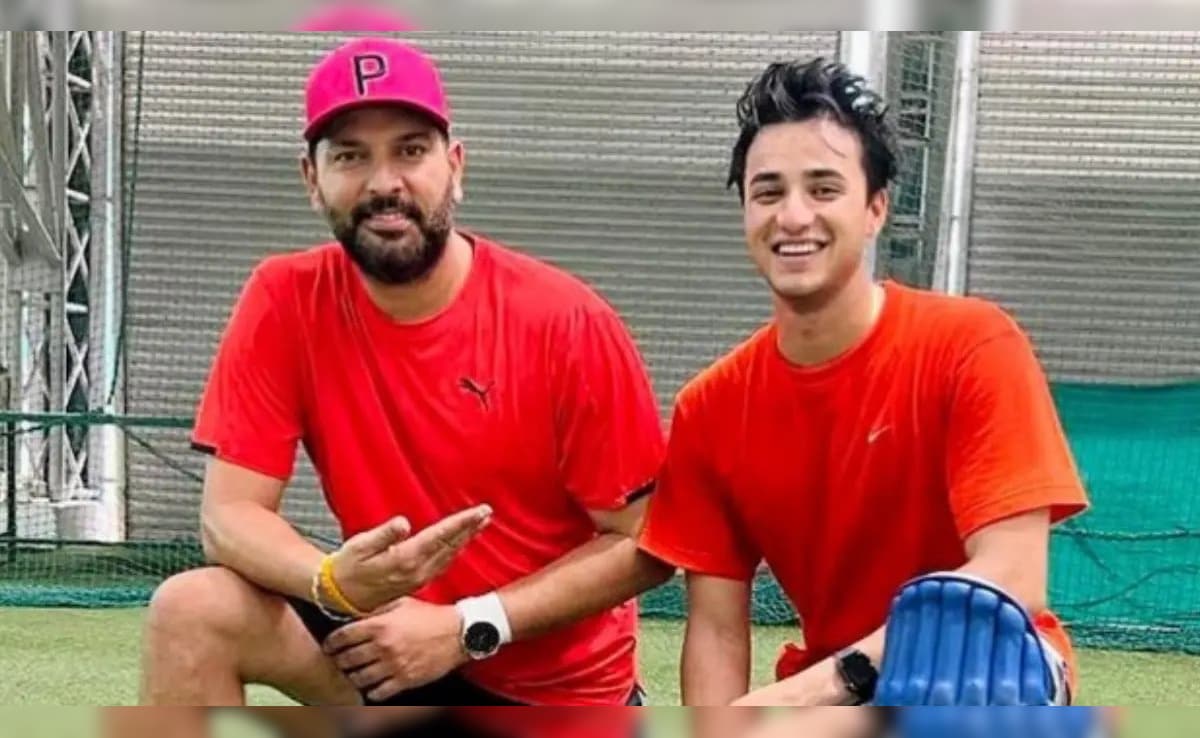 Abhishek Sharma Taunted By Mentor Yuvraj Singh Despite 20-Ball 68 In 3rd T20I: "Still Cant Get"