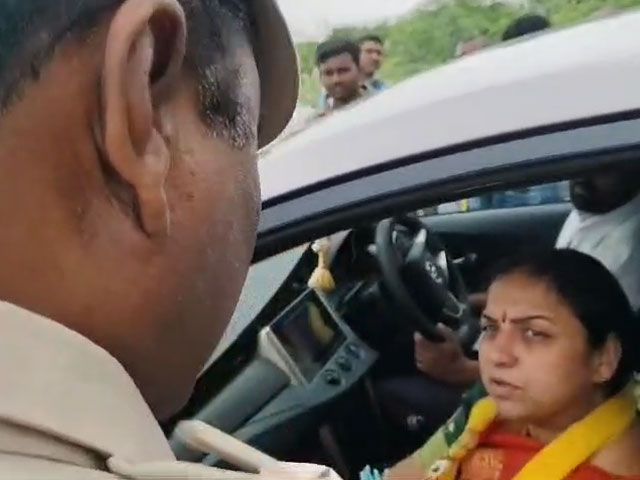 "Isn't It Morning Yet": Andhra Minister's Wife To Cop For Making Her Wait