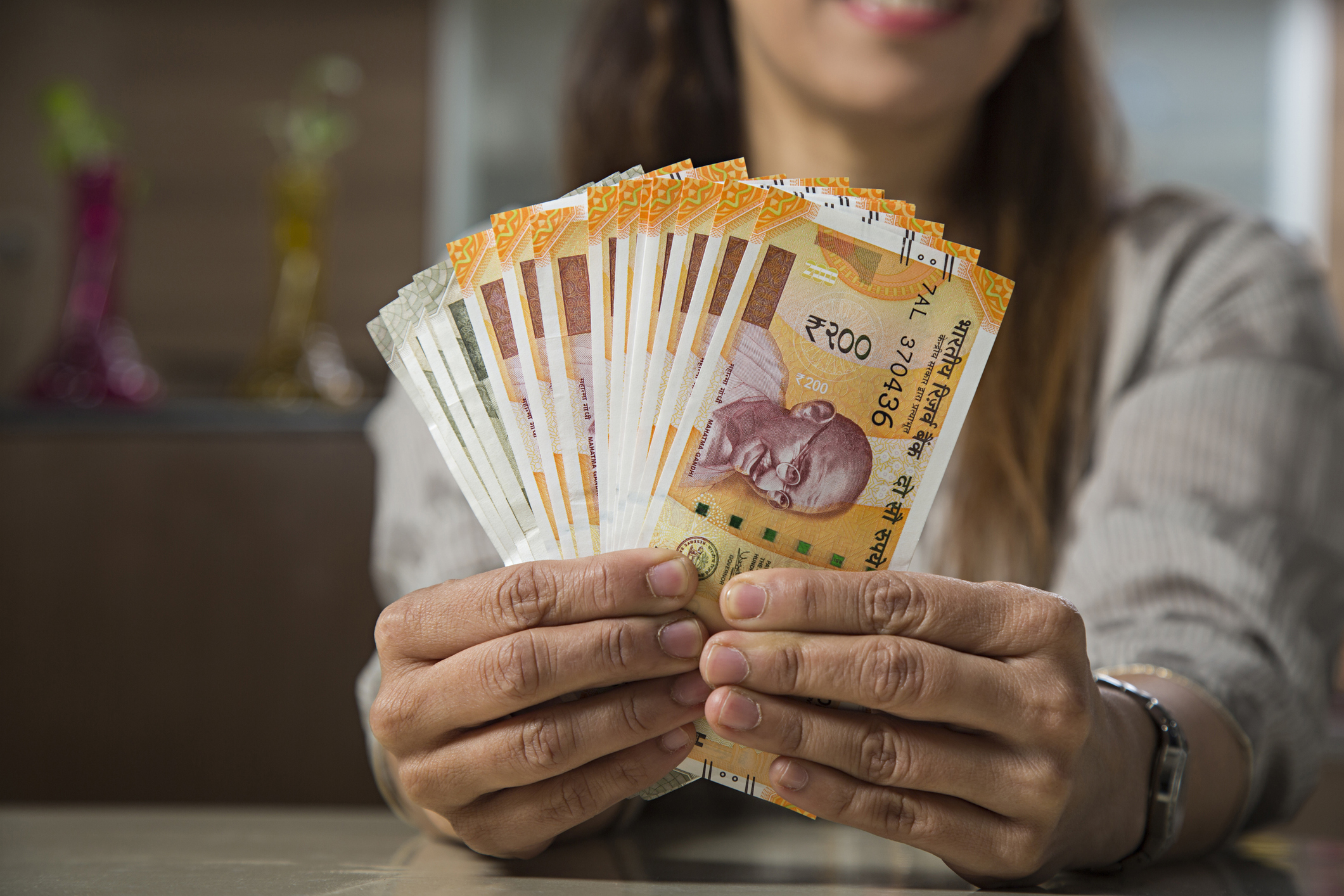 Mahila Rojgar Yojana: PM मोदी ने 75 लाख महिलाओं के खाते में भेजे 10,000 रुपए, आपके खाते में पैसे आएंगे या नहीं? जानें कैसे उठाएं 2 लाख तक का फायदा