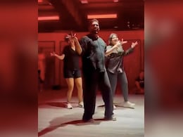 Did Muttiah Muralitharan Dance On 'Tauba Tauba' In Viral Video - Here's The Truth
