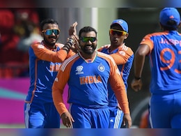 विनय कुमार नहीं बल्कि इन दो दिग्गजों में से कोई एक बन सकता है भारतीय टीम का नया गेंदबाजी कोच विनय कुमार नहीं बल्कि इन दो दिग्गजों में से कोई एक बन सकता है भारतीय टीम का नया गेंदबाजी कोच