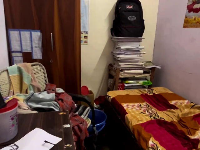Mukherjee Nagar के PG का हाल देख आप रह जाएंगे हैरान, एक-एक छात्र से वसूले जा रहे हैं 8-9 हजार रुपए