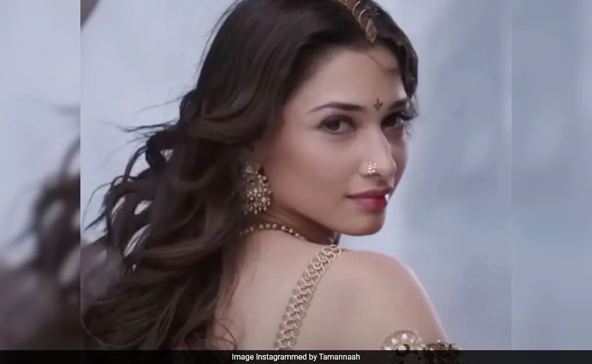Tamannaah's BTS Pics From SS Rajamouli's <i>Baahubali: The Beginning</i>