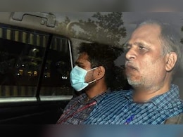 मनी लॉन्ड्रिंग केस में सत्येंद्र जैन की याचिका खारिज, स्वास्थ्य के आधार पर मांगी थी अंतरिम जमानत मनी लॉन्ड्रिंग केस में सत्येंद्र जैन की याचिका खारिज, स्वास्थ्य के आधार पर मांगी थी अंतरिम जमानत