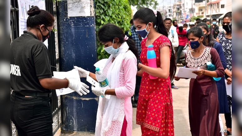 REET Mains परीक्षा के Admit Card आज किसी भी वक्त हो सकते हैं जारी, 17 जनवरी से शुरू हैं एग्जाम