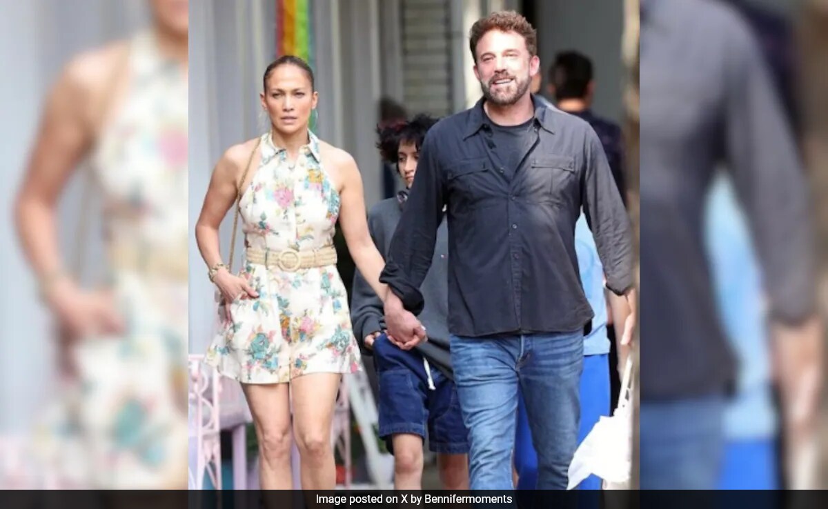 Jennifer Lopez And Ben Affleck Have "No Plans To Announce That They Are Not A Couple Right Now": Report